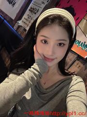 小姐姐白嫩有点娇羞，骚穴很紧