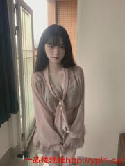 前凸后翘白虎妹妹