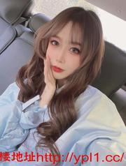 榆林市嫩穴超粉热情主动配合易高潮妹子短期下海自带工作室