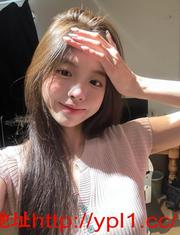 长沙清纯反差学妹深喉吞精、贫乳翘臀多姿势暴操到腿软