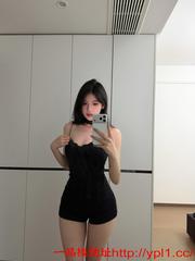 苏州完美身材，清纯可人，胸大皮肤滑嫩，B紧多水超敏感，高潮还会抽搐(可上门)