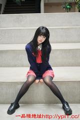 福州大学刚出来兼职的小学妹JK服诱惑粉嫩无毛逼紧多汁，可调教可道具