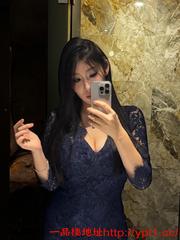 刚下水的大胸兼职妹深深有颜有材可外出