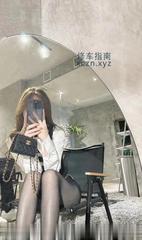 [湖北-武汉]长腿骨杆女孩