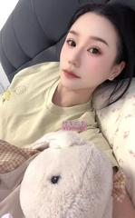 [河南-郑州]年轻的小美女