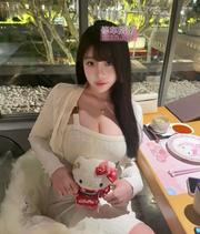 [浙江-杭州]巨乳学姐超级骚穴超紧