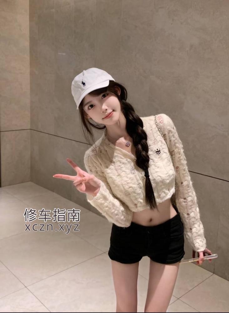 [陕西-咸阳]陕西大二学妹白虎一线天嫩逼可无套