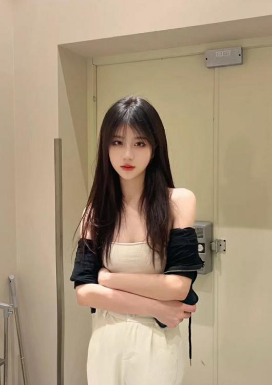 [湖北-武汉]湖北女孩深喉到位后入撞击意犹未尽