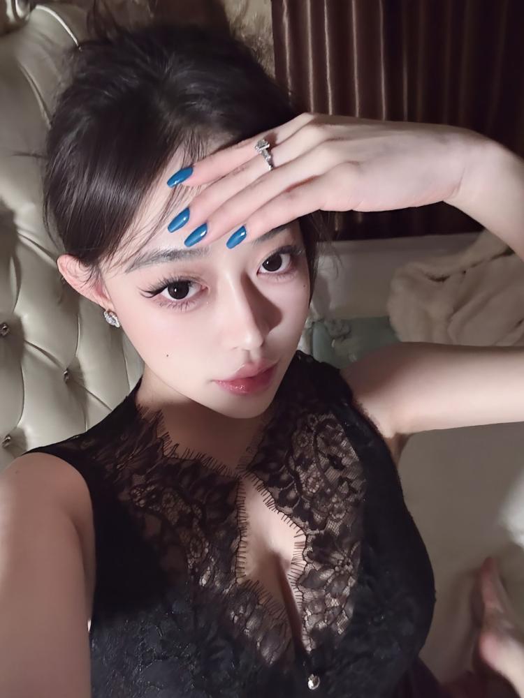 丰台区北京尤物程程大奶骚货干她
