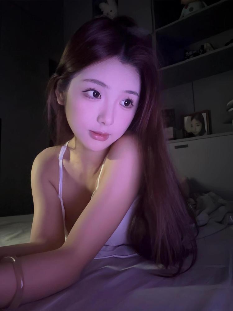巴音郭楞超爽新疆库尔勒三点粉嫩 身材白净好身材妹妹包夜