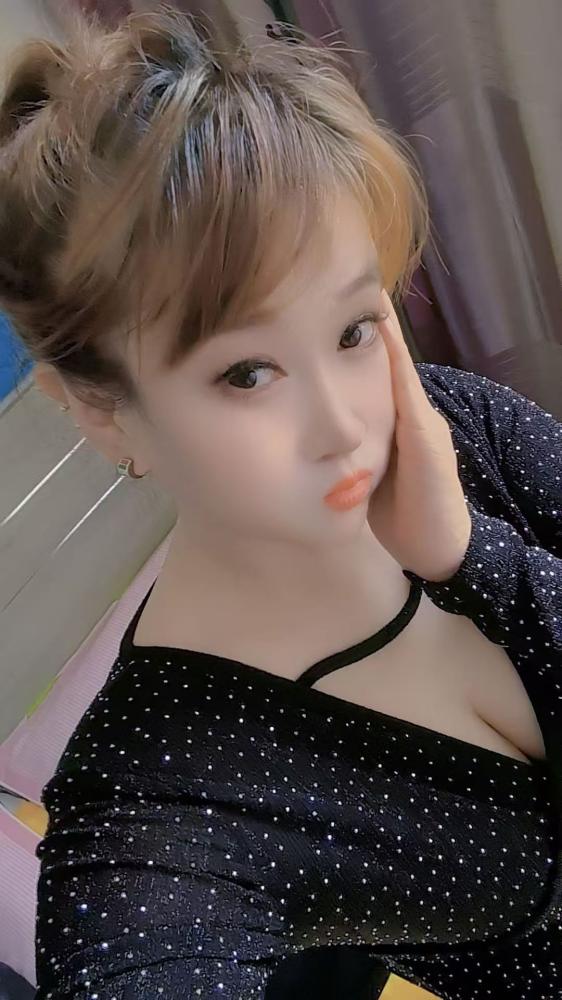 大同山西热情主动风骚少妇，肤白貌美活好不机车站街女