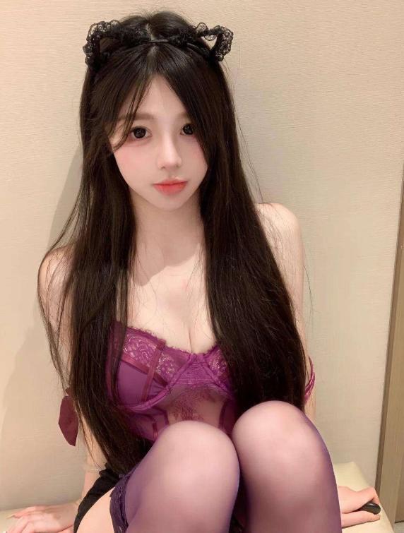 值得再去江苏泰州黑丝性感骚妹灵活小舌头
