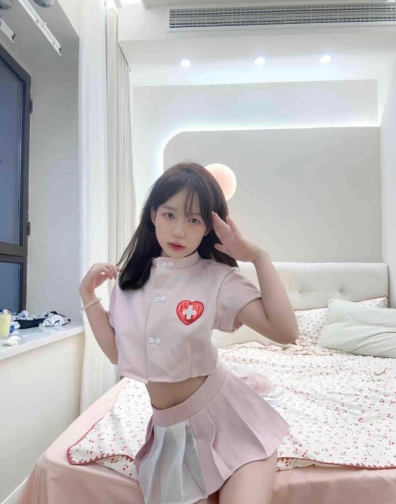 沙坪坝区重庆情趣兼职cos小妹粉穴水多易高潮