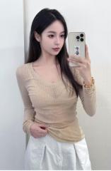 [江苏-扬州]江苏颜值嫩妹小逼粉粉很干净忍不住69又滑又紧