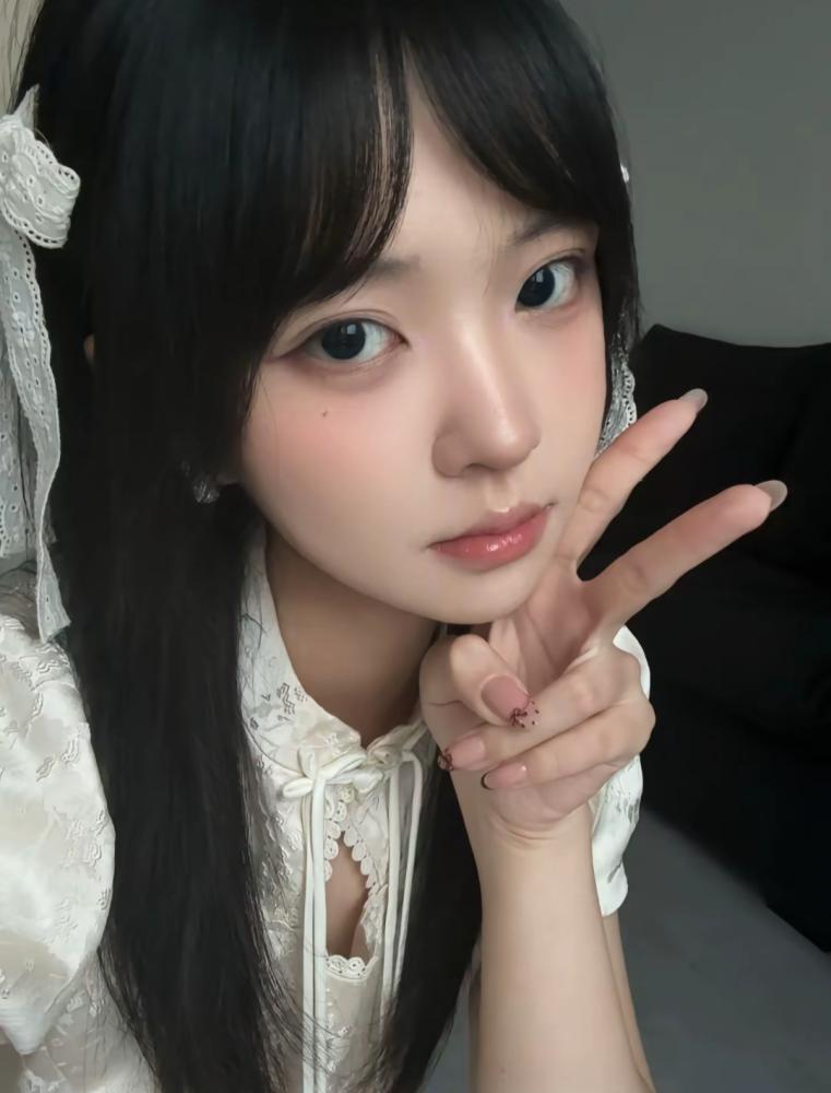 漳州寻欢福建尤物女友反差贱母狗美鲍诱人 昆明