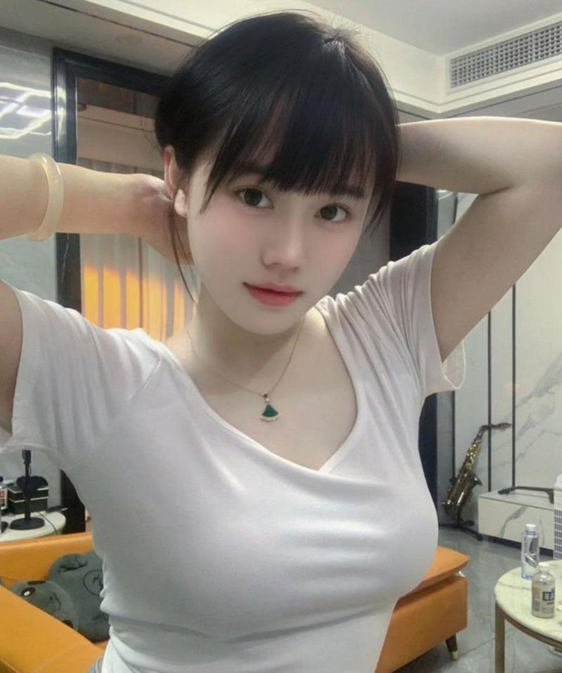 大连第一次去辽宁大奶小姐姐依然SPA