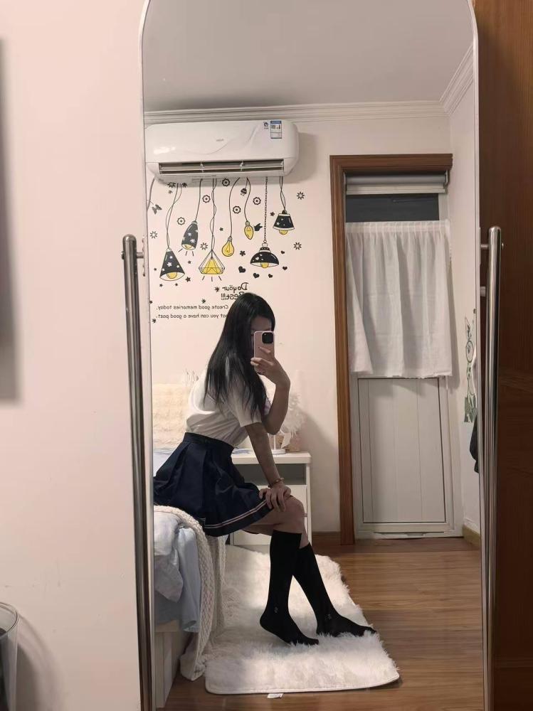 河北石家庄嫩粉鲍敏感水多制服诱惑