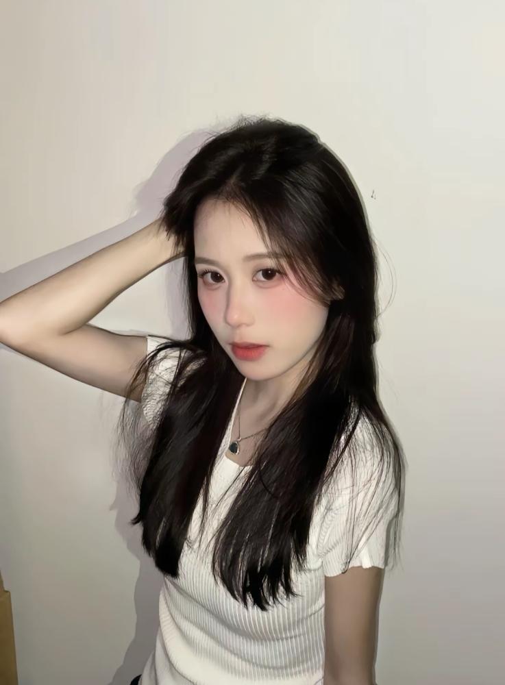 厦门非常棒的福建长相乖巧可爱,御姐嫩妹型,臀感超好,小穴超紧快餐