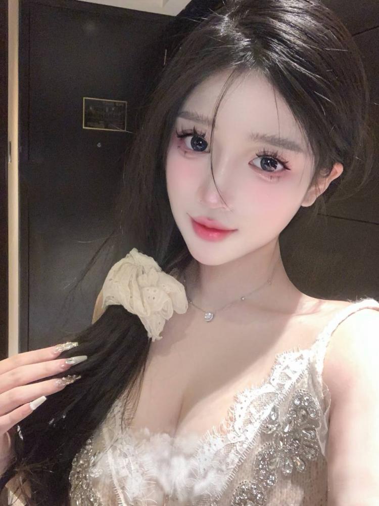 东营天然巨乳尽兴发射