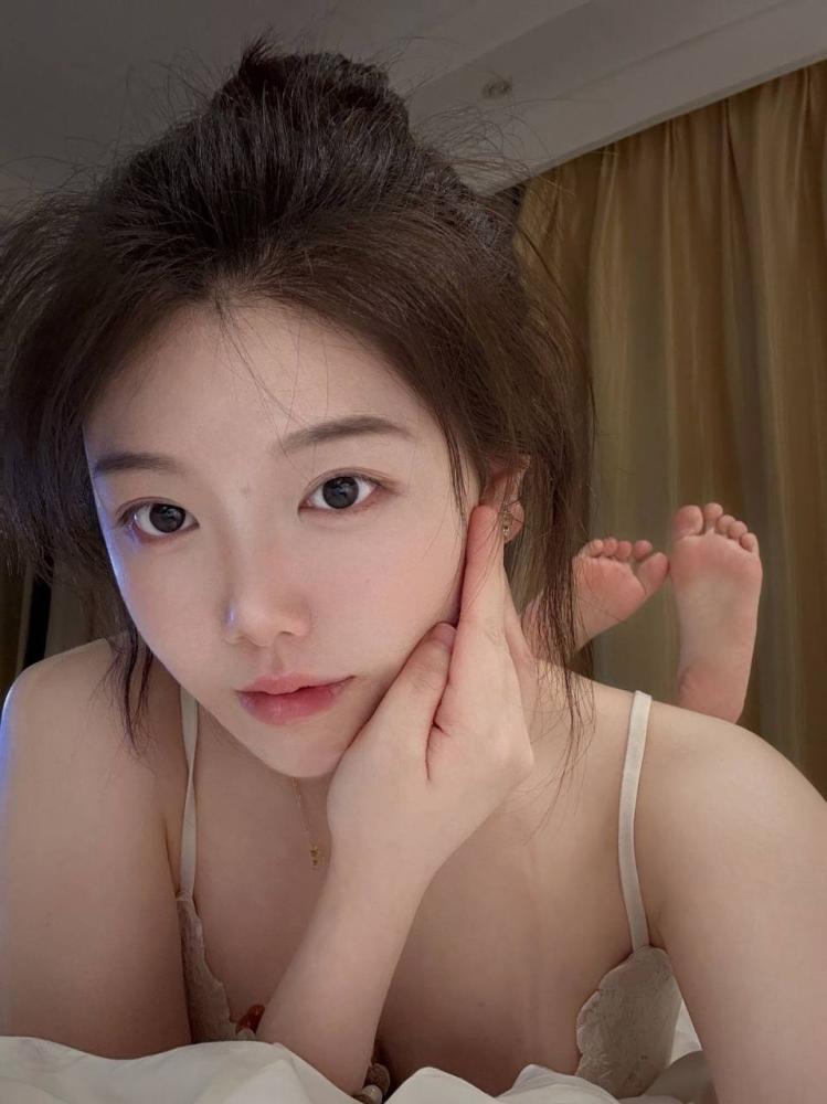 德州温柔的妹子超爽的一炮