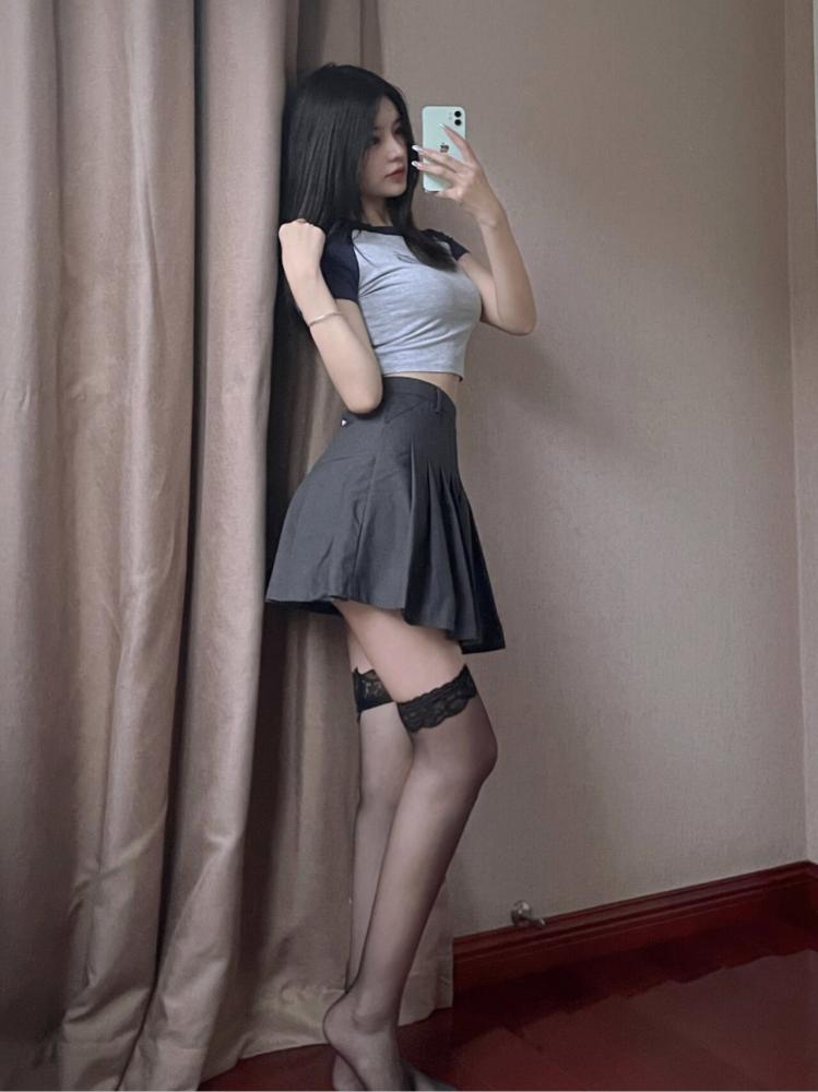 嫩妹S身材水多多修车