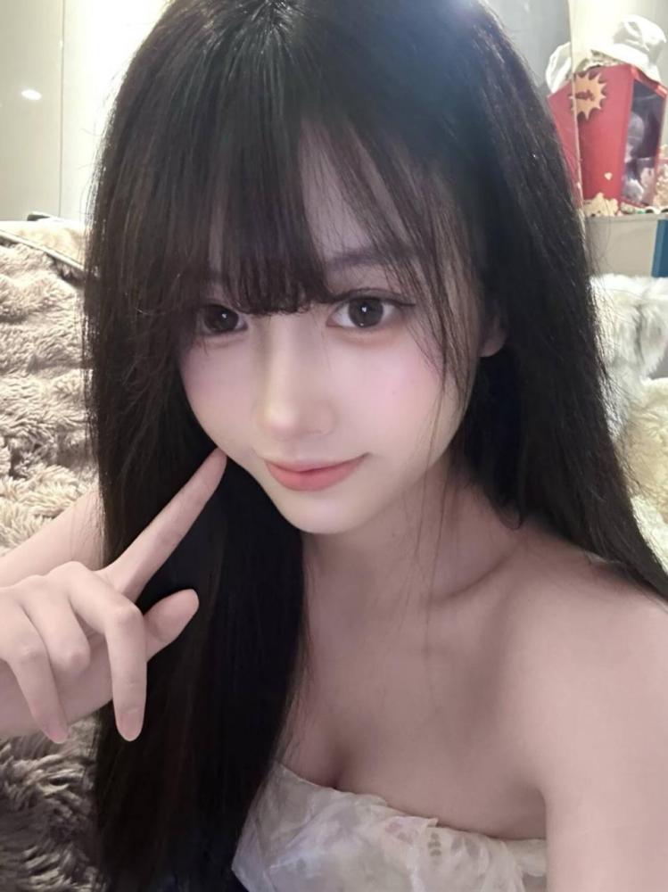 被妹子骑的好爽，补了一枪才满足学生