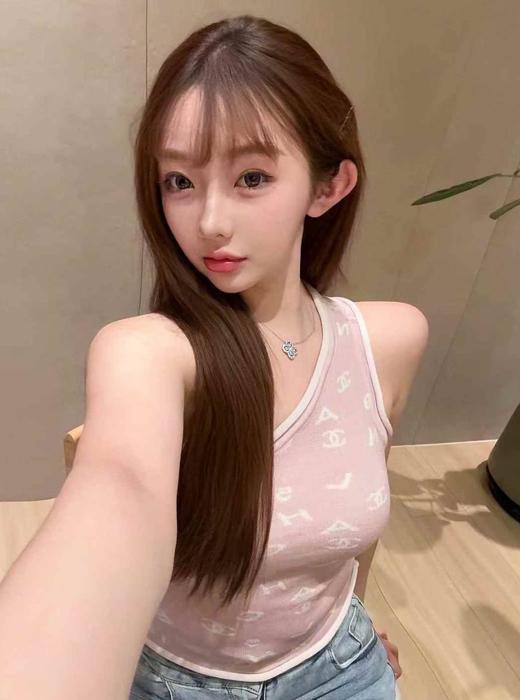 推荐很懂男人，爱爱环节很主动黑丝