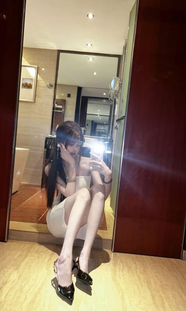 极品妹子男人泻火地学生