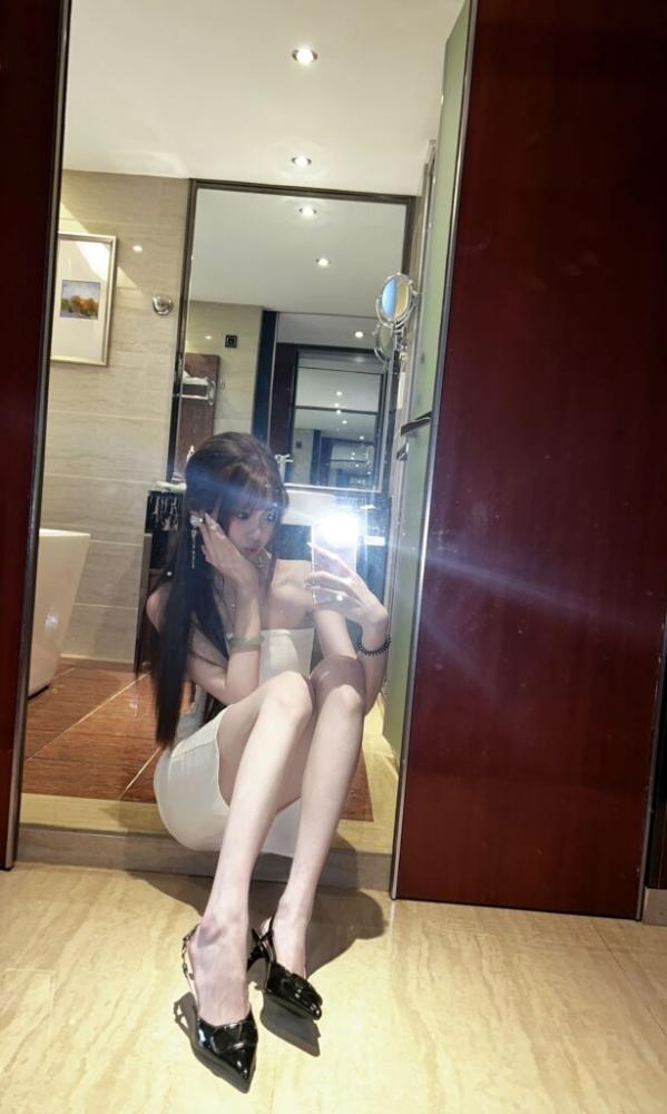 极品妹子男人泻火地学生