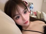 刚破粉嫩无套内射逼紧