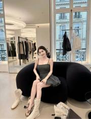 御姐诱惑学妹少女刚来 做完付