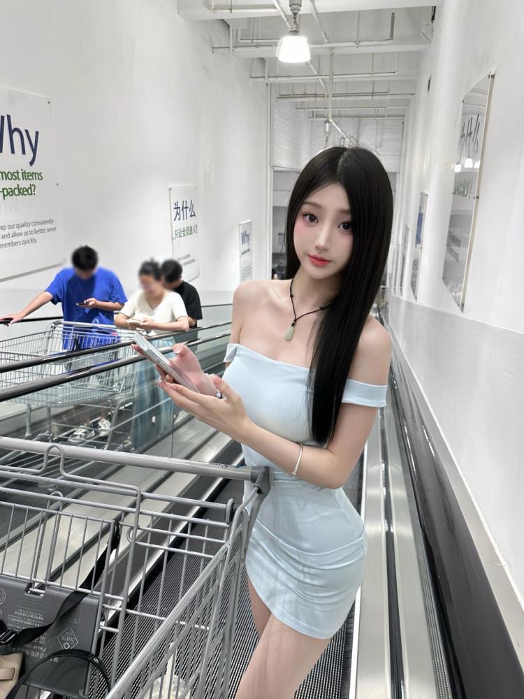 [辽宁-沈阳]学生妹 少妇 兼职 等等骚逼妹妹大胸技术好 自带公寓