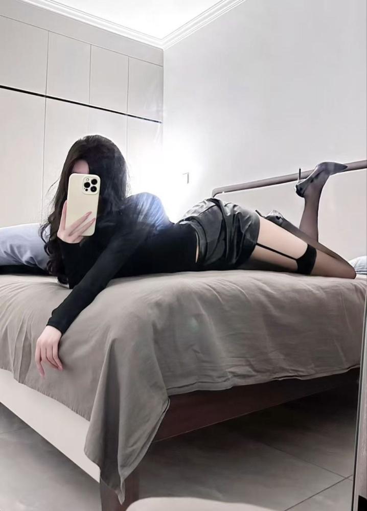 体验连云港兼职嫩模奶子大屁股大带感打炮