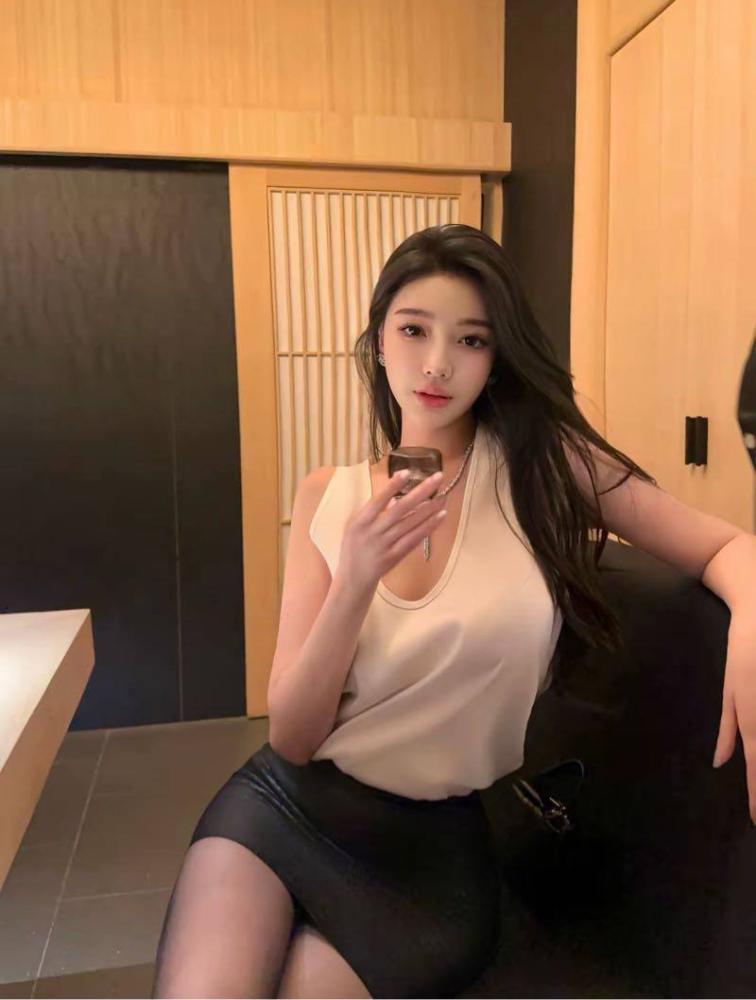 推荐宿迁兼职小浪货模样的美女奶子蹦蹦跳跳