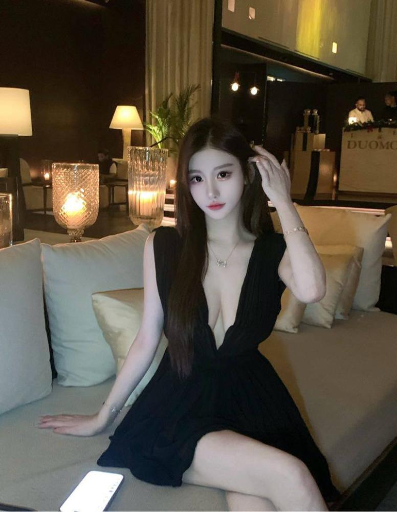 [江苏-其他区县]太仓兼职天然嫩妹大奶紧穴