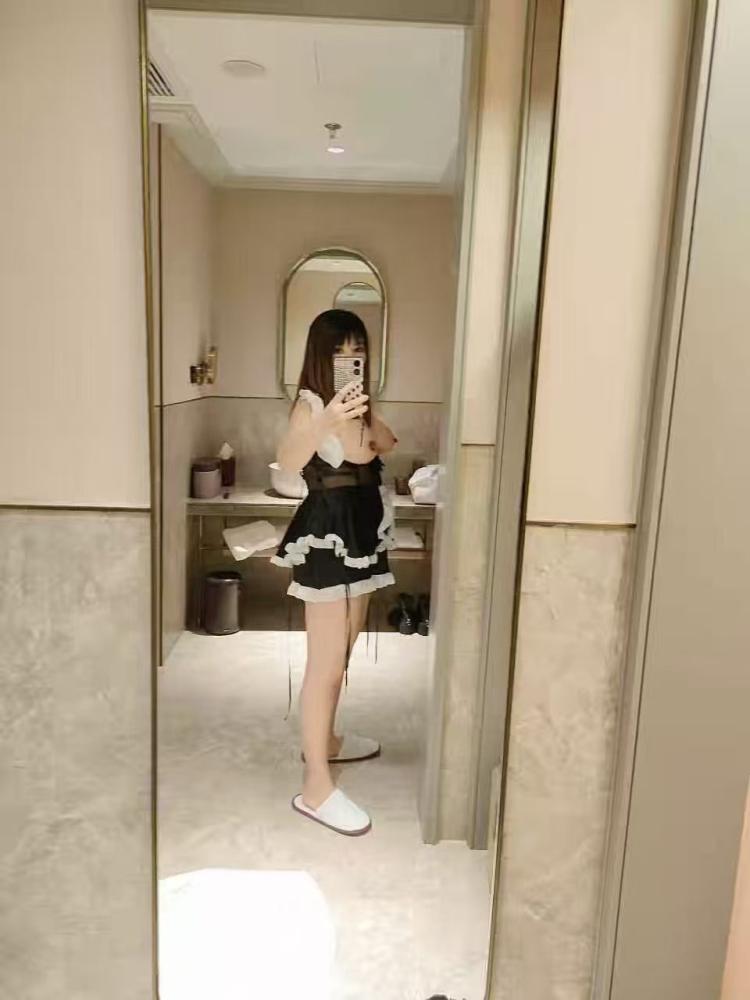 朝阳超棒的三通Sm拳交人妻母狗哺乳巨乳