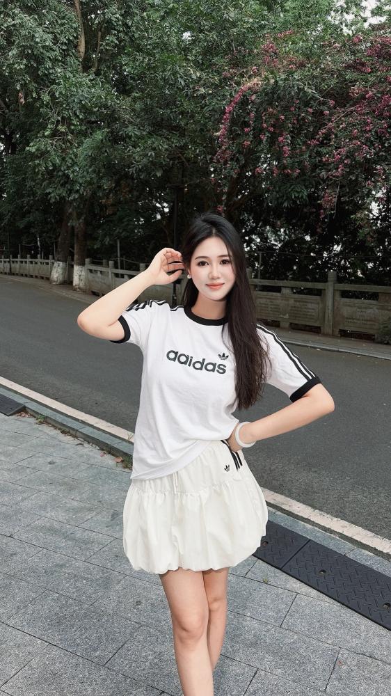 双井大胸性感御姐