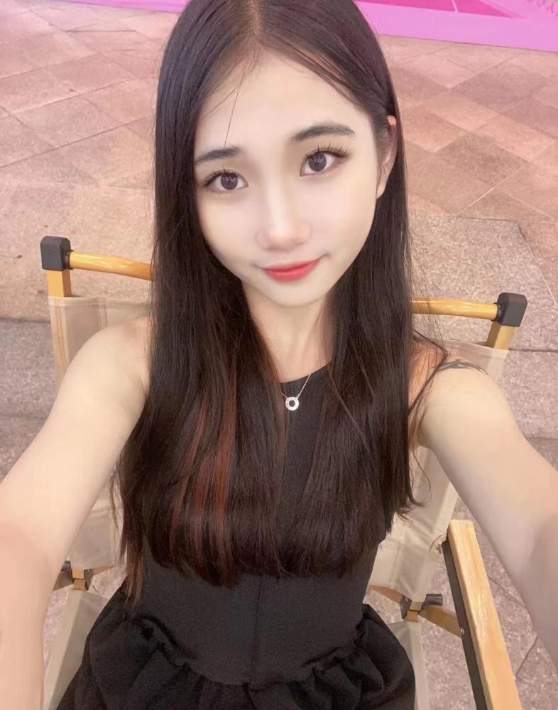 性感大奶00后，水多b紧