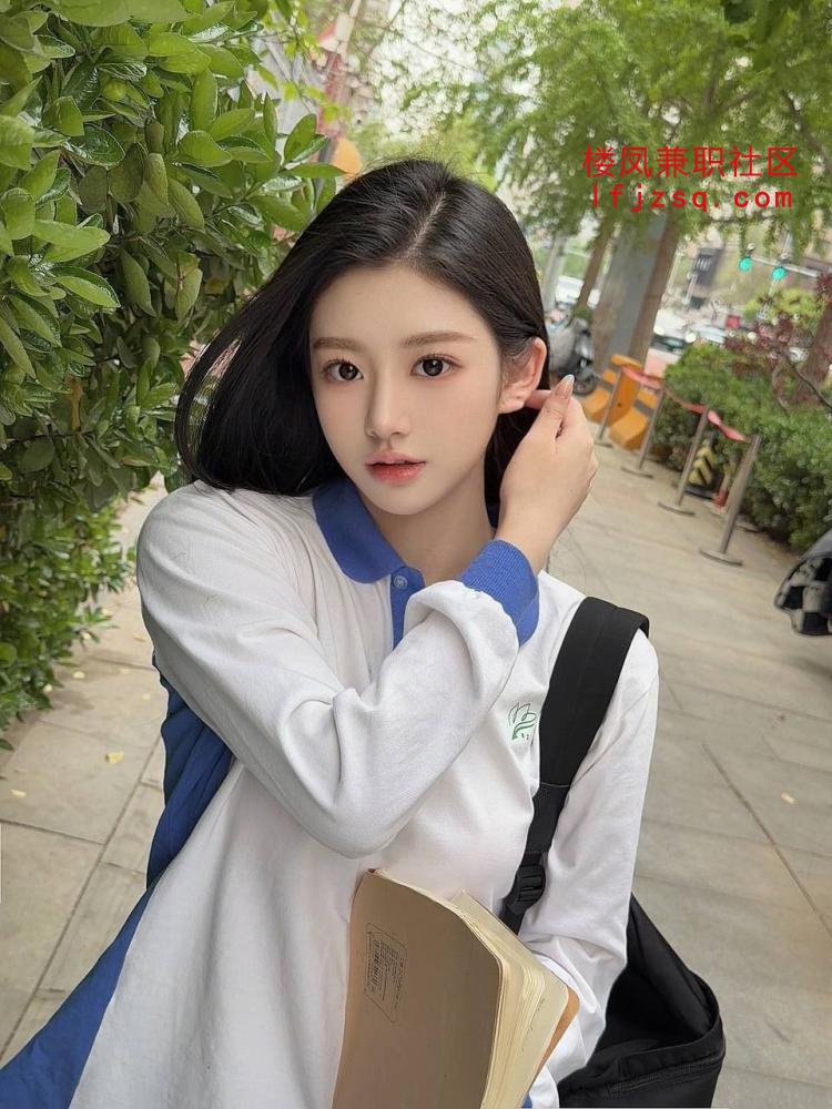🌹【站长推荐🌹人到房间🌹做完满意付款】🌹同城高端少妇学生妹可无套內射