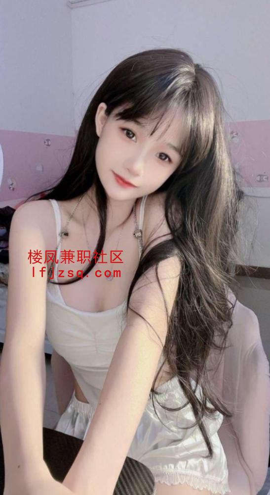 巨乳萝莉刚下海不久好紧好粉敏感夹吸舒服