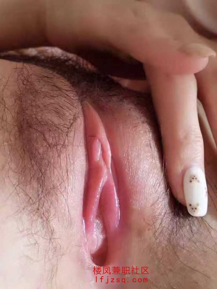 青春甜美00后学生刚下海真的好紧好粉嫩