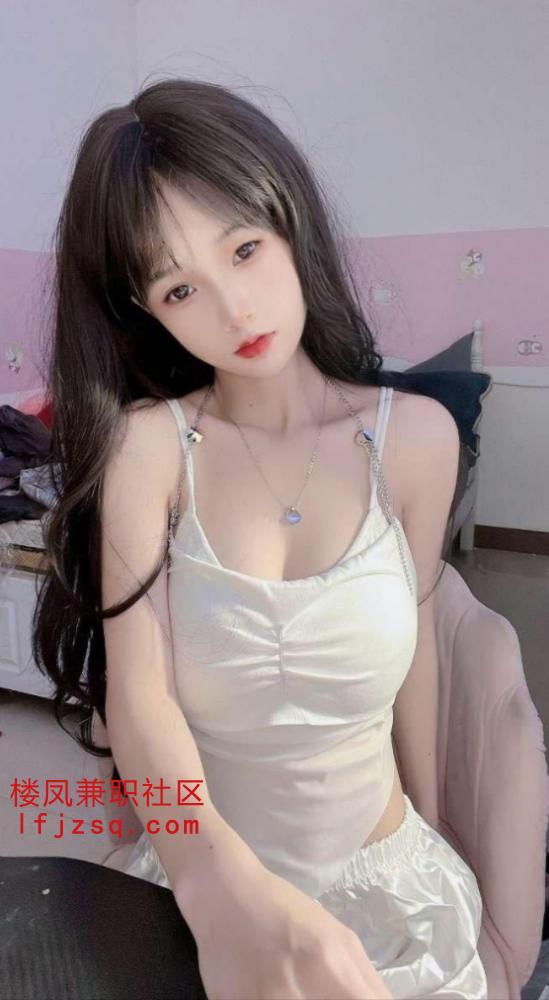 大胸极品萝莉真的好紧好粉嫩又会夹吸
