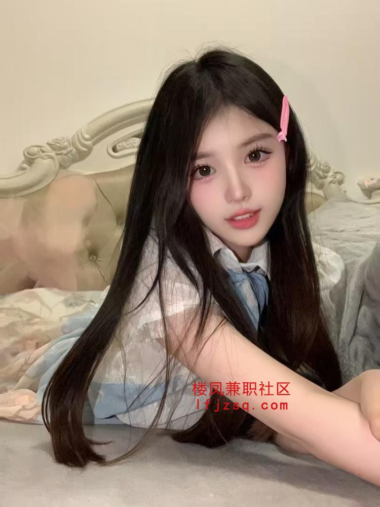 粉嫩甜美萝莉刚下海真的紧真的粉嫩