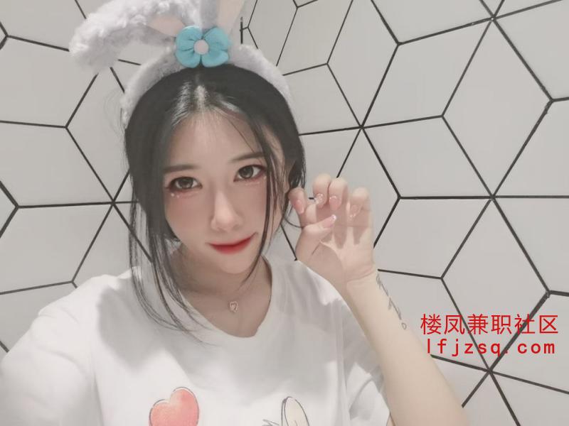 宝安大胸骚妹