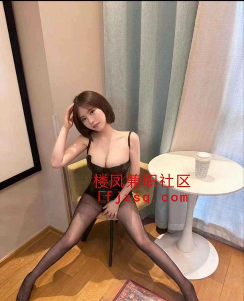 身材苗条风骚妹子