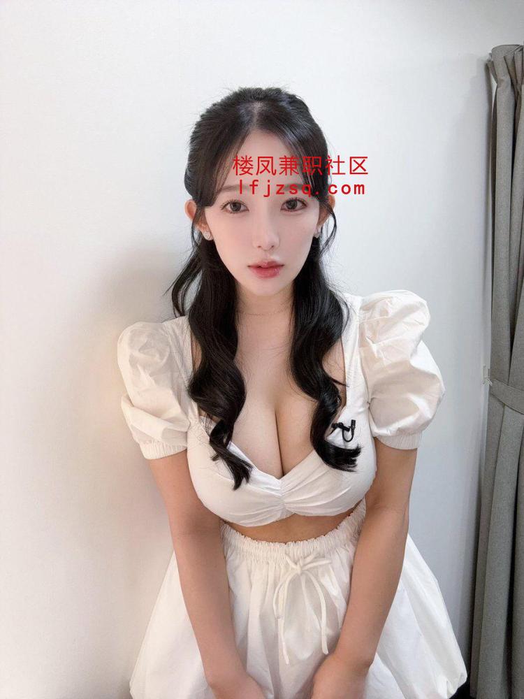 00后辣妹粉鲍鱼水多穴紧