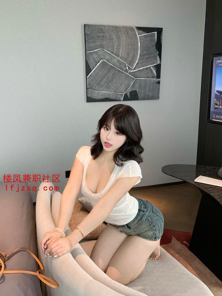 三点粉肤白貌美小妖精
