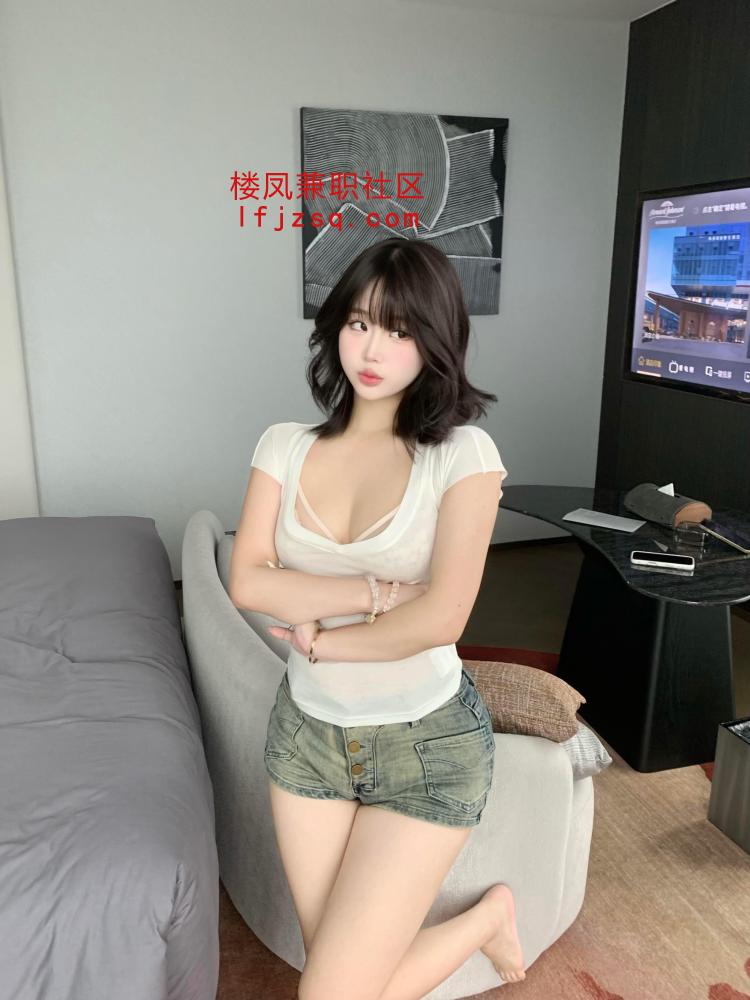 三点粉肤白貌美小妖精