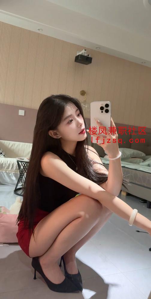 粉嫩白虎学妹