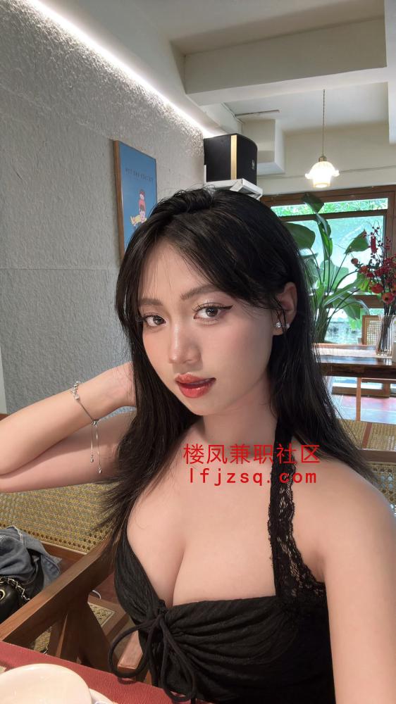 湖州小骚嫩妹身材棒服务满分